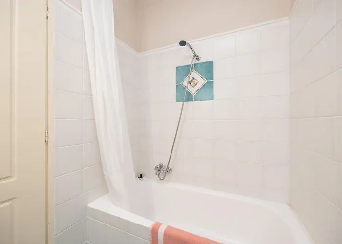 Penelope Sea View Villa *